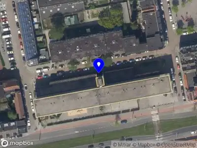 Ambulance met grote spoed naar de Janne Bouwensstraat in Rotterdam