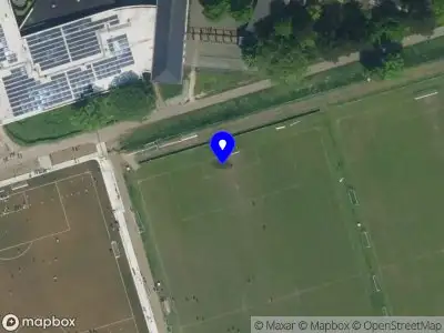 Ambulance met grote spoed naar de Tolsduinerlaan in Velsen-Zuid