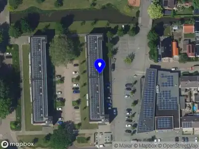 Ambulance met grote spoed naar de Prinses Irenestraat in Hardinxveld-Giessendam