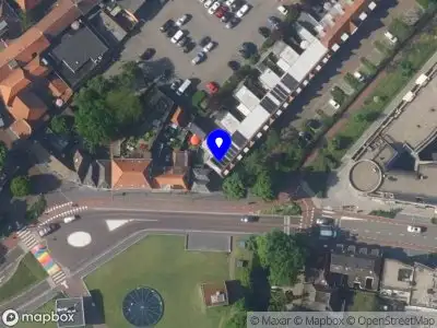 Politie naar de Kuipwal in Harderwijk vanwege aanrijding met letsel