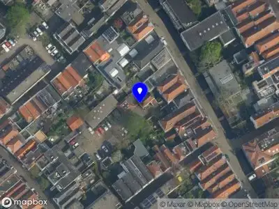 Ambulance met grote spoed naar de Hof van Adriaan in Gouda