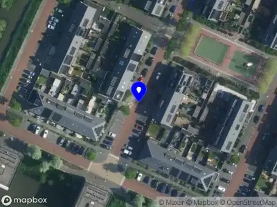 Ambulance met gepaste spoed naar de Teunisbloemlaan in Amstelveen