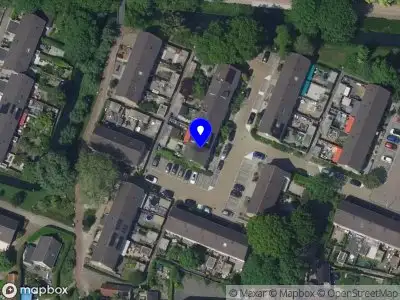 Ambulance met grote spoed naar de Wilgenhof in Sliedrecht
