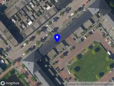 Ambulance met grote spoed naar de Oranjepolderhof in 's-Gravenhage