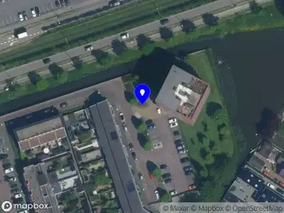 Ambulance met grote spoed naar de Litasweg in Amsterdam