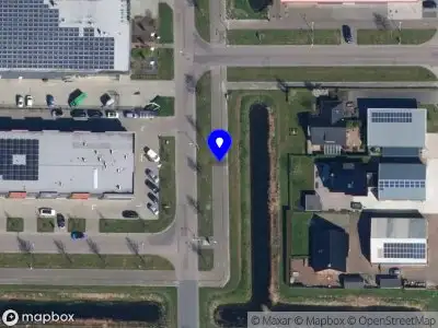 Brandweer met gepaste spoed naar de Verbindingsweg in Bedum vanwege een buitenbrand