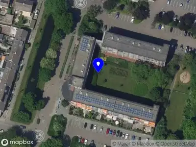 Ambulance met grote spoed naar de Rijnstraat in Sliedrecht