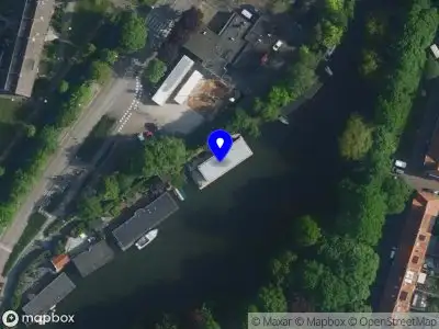 Brandweer met grote spoed naar de Singelgracht in Muiden vanwege waarnemen gaslucht