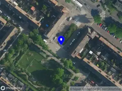 Brandweer met grote spoed naar de Nieuwe Maanstraat in Amsterdam vanwege stankoverlast