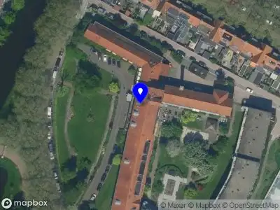 Ambulance met grote spoed naar de Wolthuissingel in Purmerend