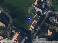 Brandweer met grote spoed naar de Schoolstraat in Schraard vanwege voertuigbrand