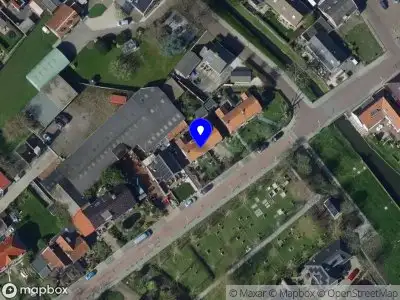 Ambulance met grote spoed naar de Raadhuisstraat in Zuidland