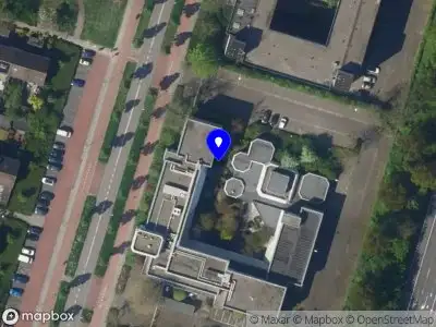 Ambulance met grote spoed naar de Bredewater in Zoetermeer