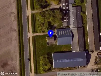 Ambulance met gepaste spoed naar de Nieuwlanderweg in Den Burg