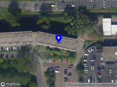 Ambulance met grote spoed naar de Muiderkring in Leiden