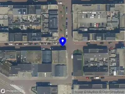 Ambulance met gepaste spoed naar de Frogerstraat in IJmuiden