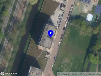 Brandweer met gepaste spoed naar de Theseusstraat in Rotterdam vanwege een buitenbrand