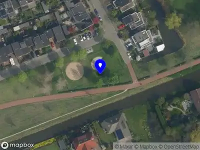 Ambulance met grote spoed naar de Zuidpoldersingel in Delfgauw