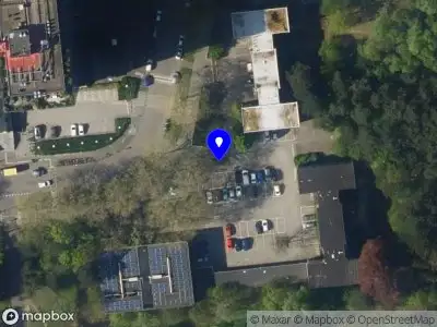 Brandweer met gepaste spoed naar de Laan van Vollenhove in Zeist