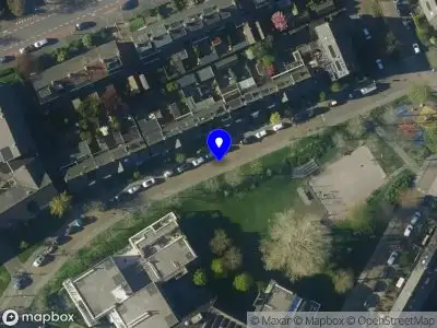 Ambulance met gepaste spoed naar de Ferdinand Bolstraat in Alkmaar