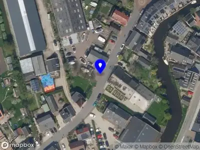 Ambulance met grote spoed naar de Noordzijde in Noordeloos