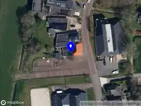 Brandweer met gepaste spoed naar de Meedhuizerweg in Meedhuizen vanwege een buitenbrand