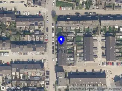 Ambulance met grote spoed naar de Ambachtweg in Schiedam