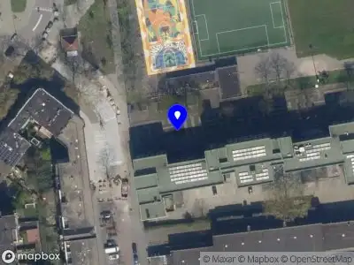 Ambulance met gepaste spoed naar de Henegouwerplein in Rotterdam