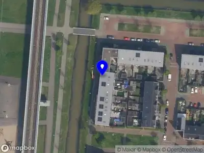 Ambulance met grote spoed naar de Frida Kahlopad in Rotterdam