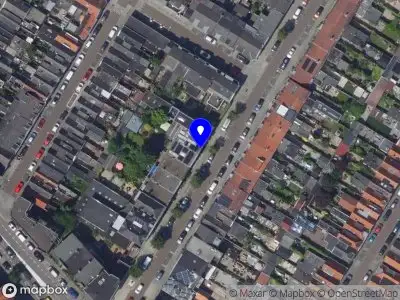 Ambulance met gepaste spoed naar de Balistraat in Dordrecht