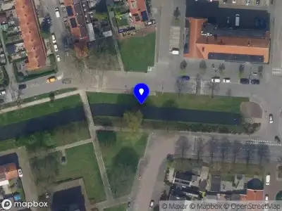 Ambulance met gepaste spoed naar de Sportsingel in Rotterdam