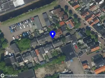 Ambulance met grote spoed naar de Beukenlaan in Zaandijk