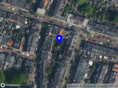 Brandweer met grote spoed naar de Holsteynstraat in Haarlem vanwege reanimatie