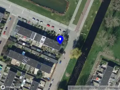 Ambulance met gepaste spoed naar de Falstaffstraat in Hoogvliet Rotterdam