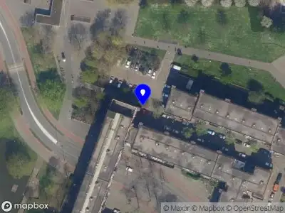 Ambulance met grote spoed naar de Gerdesiaweg in Rotterdam