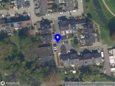 Brandweer met gepaste spoed naar de Barkentijn in Schiedam vanwege afhijsen patient