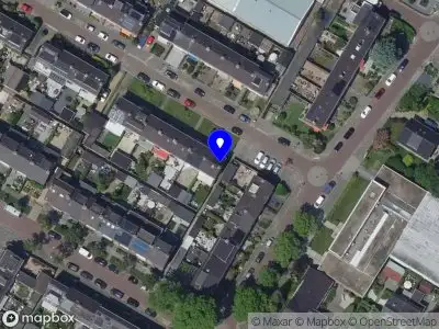 Ambulance met gepaste spoed naar de Jhr. van de Wall Repelaerstraat in Dordrecht