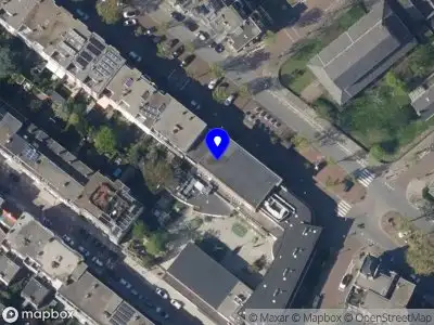 Brandweer met gepaste spoed naar de Ten Hovestraat in 's-Gravenhage