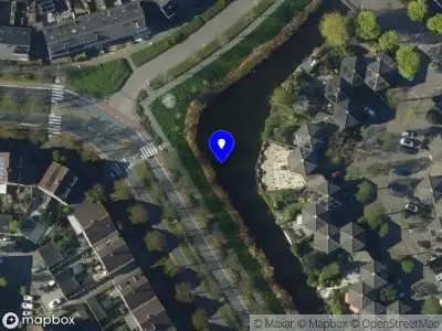 Brandweer met grote spoed naar de G.H.A.de Zeeuwstraat in Alkmaar vanwege waarnemen gaslucht