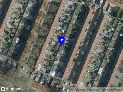 Brandweer met grote spoed naar de Rooseveltplein in Tilburg vanwege waarnemen gaslucht