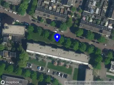 Brandweer met grote spoed naar de Van Loghemstraat in Haarlem