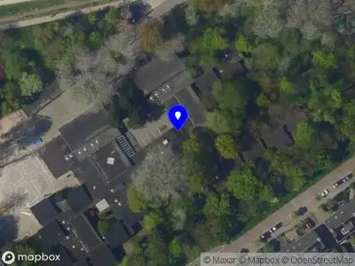 Ambulance met grote spoed naar de Paddepad in 's-Gravenhage