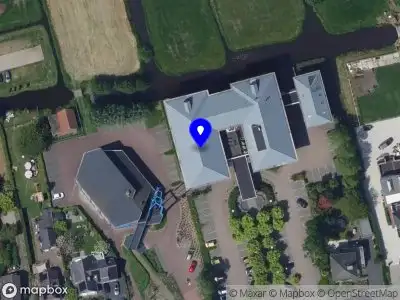 Ambulance met grote spoed naar de Kastanjeplein in Giessenburg