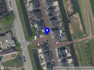 Ambulance met grote spoed naar de Vredehagen in Rotterdam