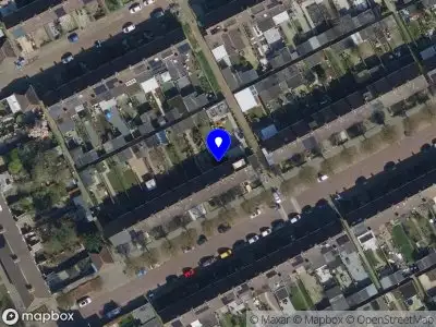 Brandweer met grote spoed naar de Spitsbergenstraat in Breda vanwege gebouwbrand