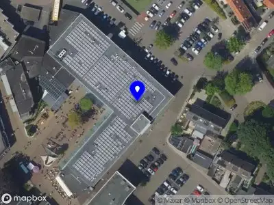 Ambulance met grote spoed naar de Oranjestraat in Sliedrecht