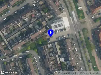 Brandweer met gepaste spoed naar de Burggraaf Zwederlaan in Montfoort vanwege afhijsen patient