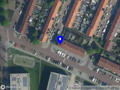 Ambulance naar de Willem Pijperstraat in Haarlem vanwege ongeval met letsel