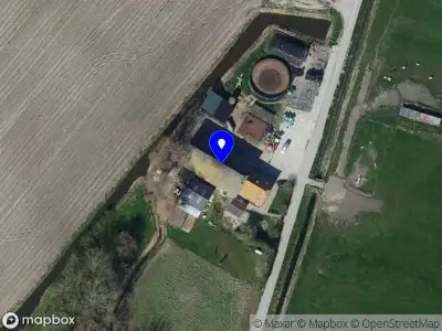 Brandweer met grote spoed naar de Gaarweg in Hellevoetsluis vanwege voertuigbrand