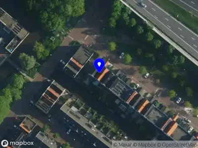 Brandweer met gepaste spoed naar de H. Stolleplantsoen in Amsterdam vanwege een buitenbrand